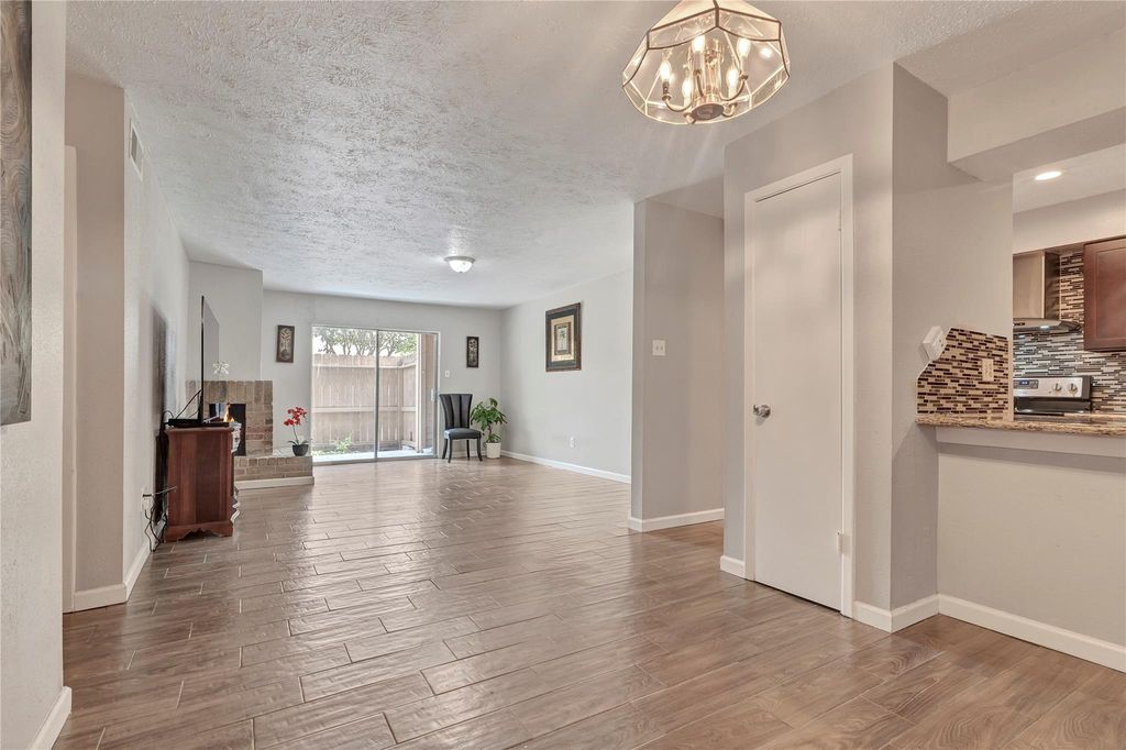 10555 Turtlewood Court 414, Houston, TX 77072