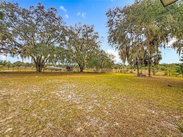 12521 SW HIGHWAY 484, Dunnellon, FL 34432