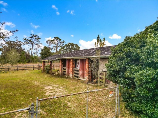 12521 SW HIGHWAY 484, Dunnellon, FL 34432