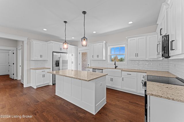 208 Wendover Ct, Bardstown, KY 40004