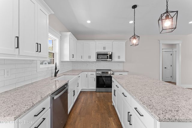 208 Wendover Ct, Bardstown, KY 40004