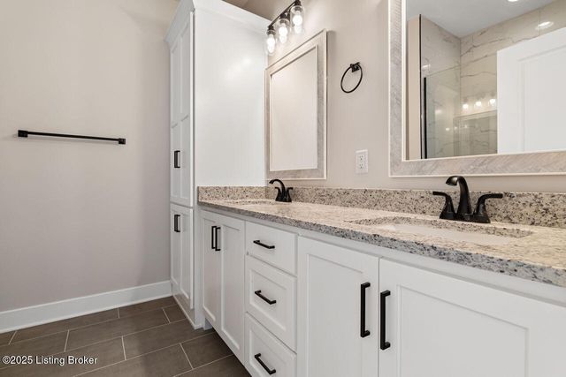 208 Wendover Ct, Bardstown, KY 40004