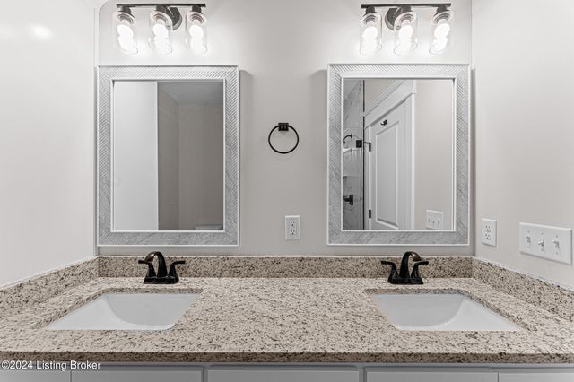 208 Wendover Ct, Bardstown, KY 40004