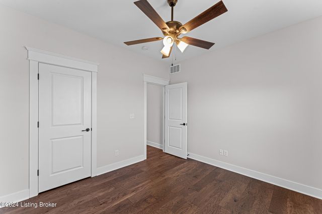 208 Wendover Ct, Bardstown, KY 40004