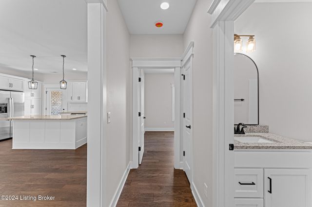 208 Wendover Ct, Bardstown, KY 40004