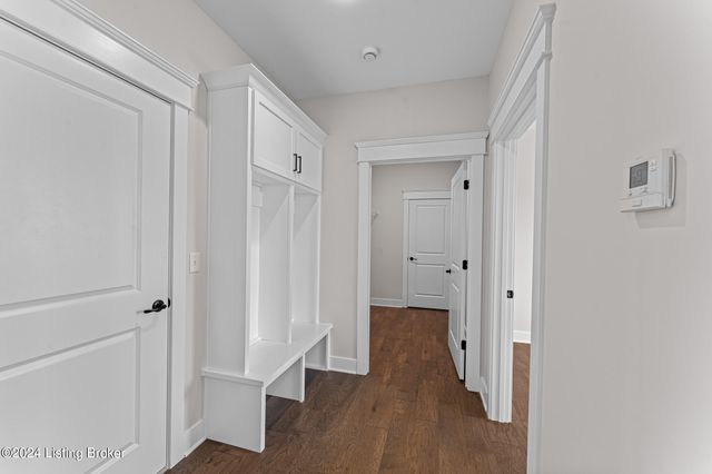 208 Wendover Ct, Bardstown, KY 40004