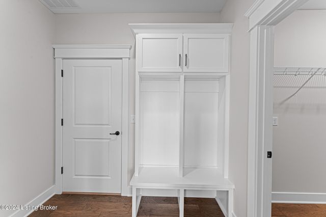 208 Wendover Ct, Bardstown, KY 40004