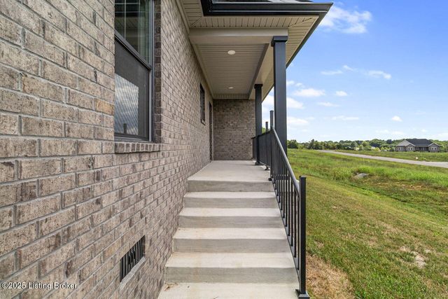 208 Wendover Ct, Bardstown, KY 40004