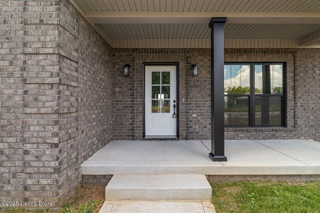 208 Wendover Ct, Bardstown, KY 40004