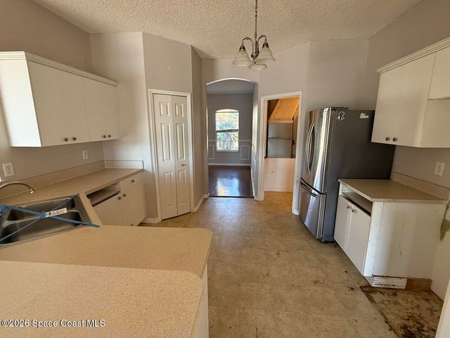 5303 Yaupon Holly Drive, Cocoa, FL 32927