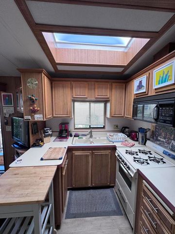 81620 Avenue 49 243, Indio, CA 92201