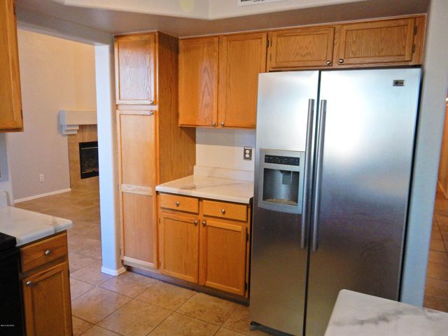 4313 W Bunk House Road, Tucson, AZ 85741