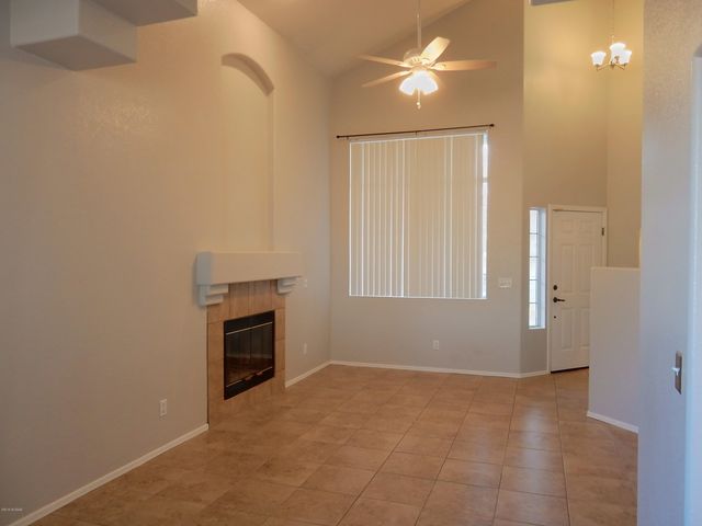 4313 W Bunk House Road, Tucson, AZ 85741