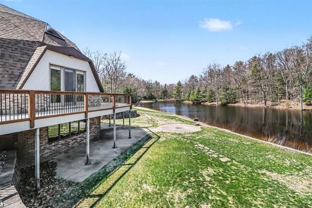 8284 W Lake Holiday Drive, Mears, MI 49436