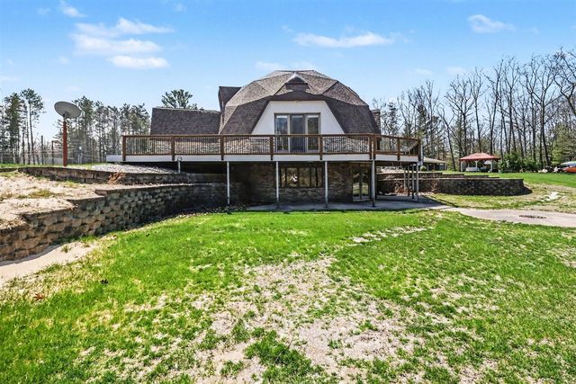 8284 W Lake Holiday Drive, Mears, MI 49436