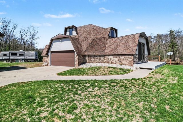 8284 W Lake Holiday Drive, Mears, MI 49436