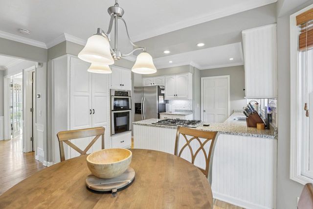 6510 Woodgate Road, Middleton, WI 53562