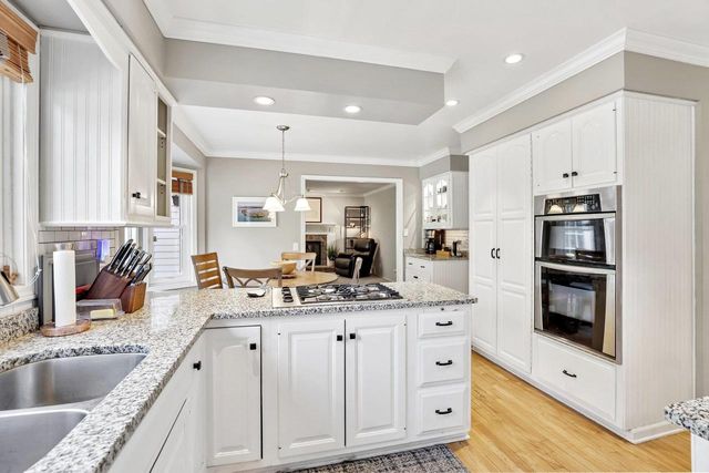 6510 Woodgate Road, Middleton, WI 53562