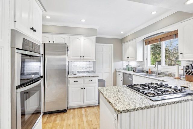 6510 Woodgate Road, Middleton, WI 53562