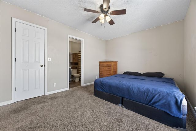 308 Hunter Owens Ct, Oak Grove, KY 42262