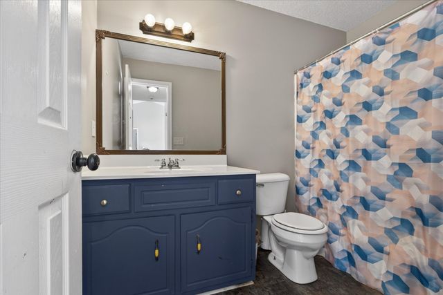 308 Hunter Owens Ct, Oak Grove, KY 42262