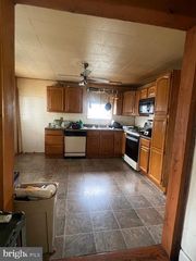 2148 MAIN ST, Pottsville, PA 17901