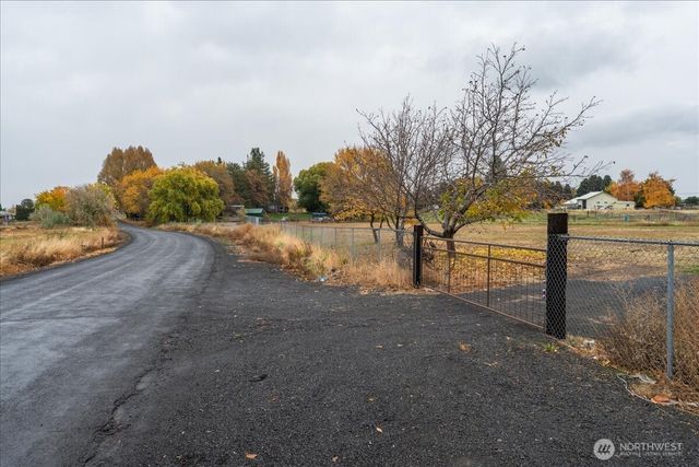 20271 Linden Road NW, Soap Lake, WA 98851