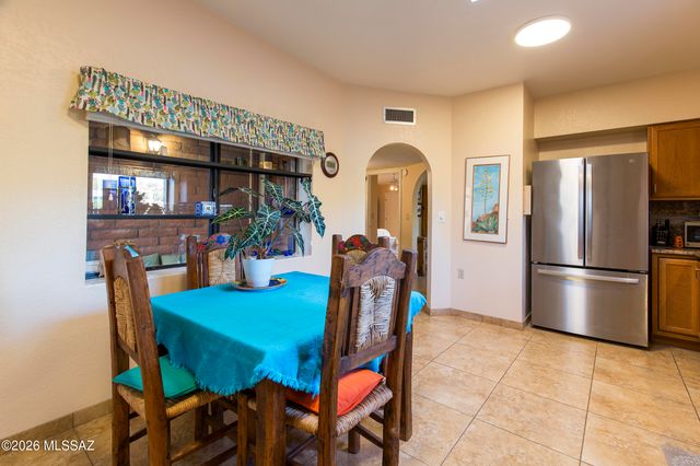 8651 N Candlewood Loop, Tucson, AZ 85704