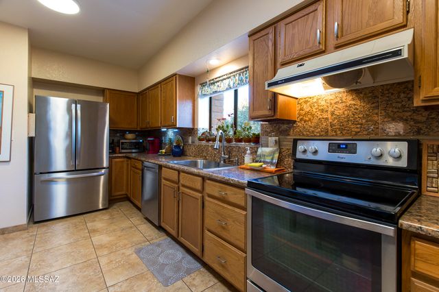 8651 N Candlewood Loop, Tucson, AZ 85704