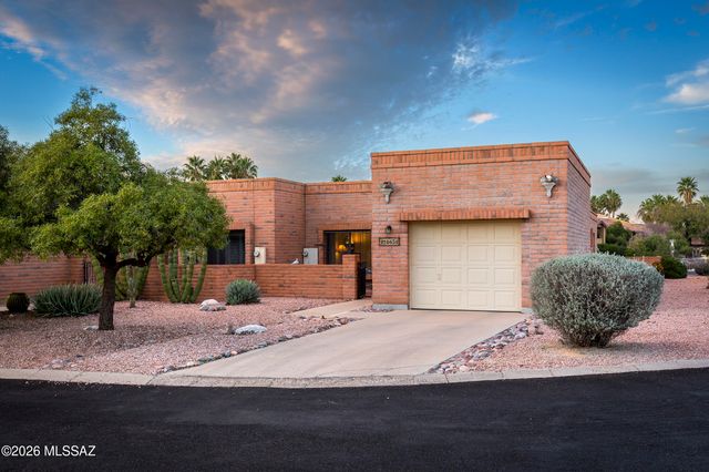 8651 N Candlewood Loop, Tucson, AZ 85704