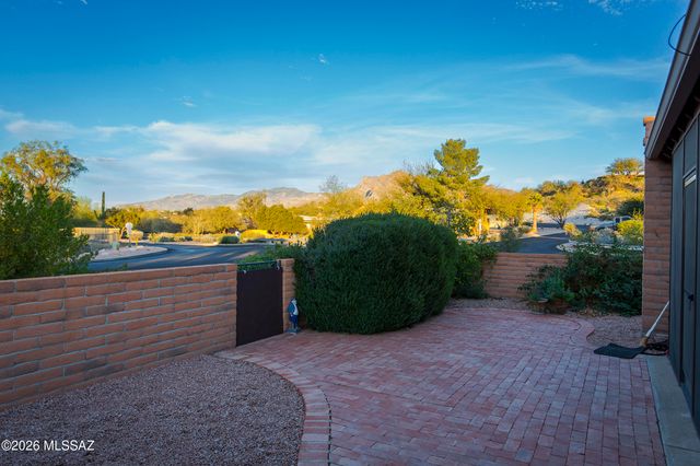8651 N Candlewood Loop, Tucson, AZ 85704