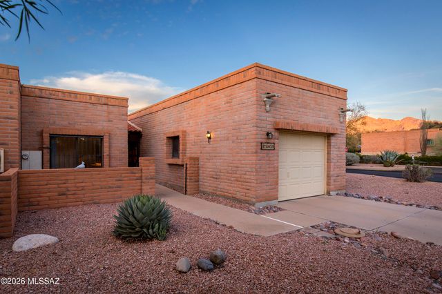 8651 N Candlewood Loop, Tucson, AZ 85704