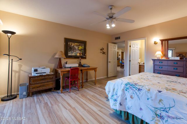 8651 N Candlewood Loop, Tucson, AZ 85704