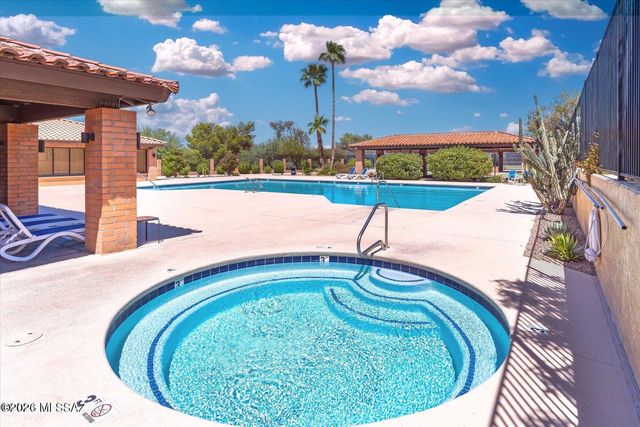 8651 N Candlewood Loop, Tucson, AZ 85704
