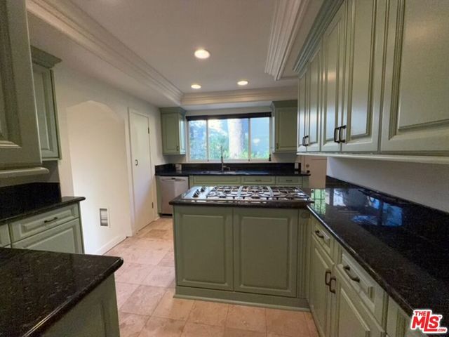 208 S Westmoreland Avenue, Los Angeles, CA 90004