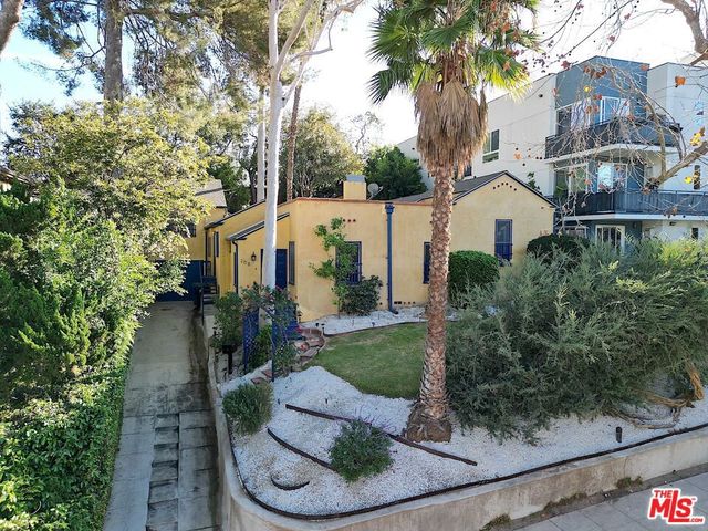 208 S Westmoreland Avenue, Los Angeles, CA 90004