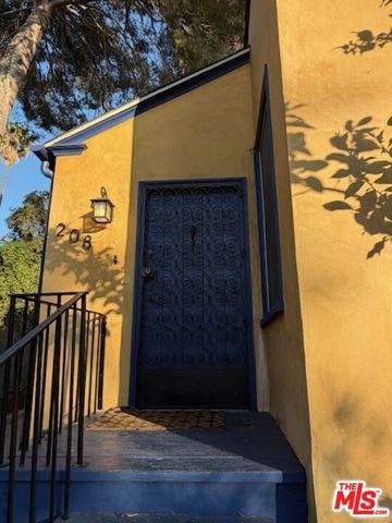 208 S Westmoreland Avenue, Los Angeles, CA 90004
