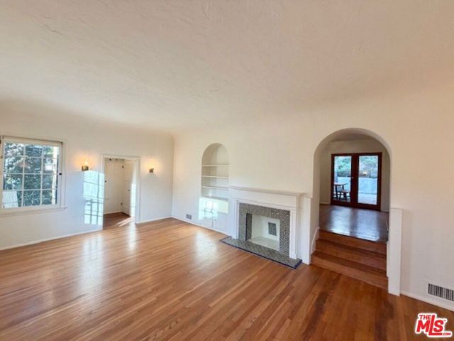 208 S Westmoreland Avenue, Los Angeles, CA 90004