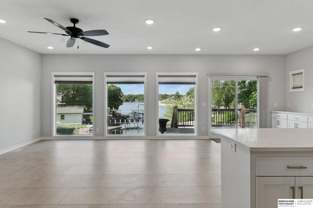 9518 Sterling Circle, Plattsmouth, NE 68048