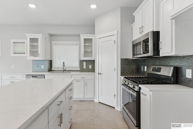 9518 Sterling Circle, Plattsmouth, NE 68048