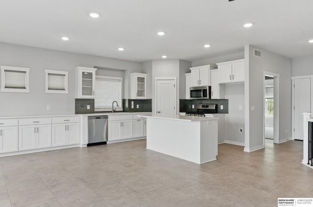 9518 Sterling Circle, Plattsmouth, NE 68048