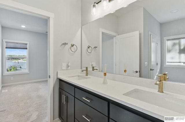 9518 Sterling Circle, Plattsmouth, NE 68048