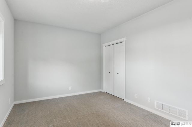 9518 Sterling Circle, Plattsmouth, NE 68048