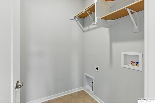 9518 Sterling Circle, Plattsmouth, NE 68048