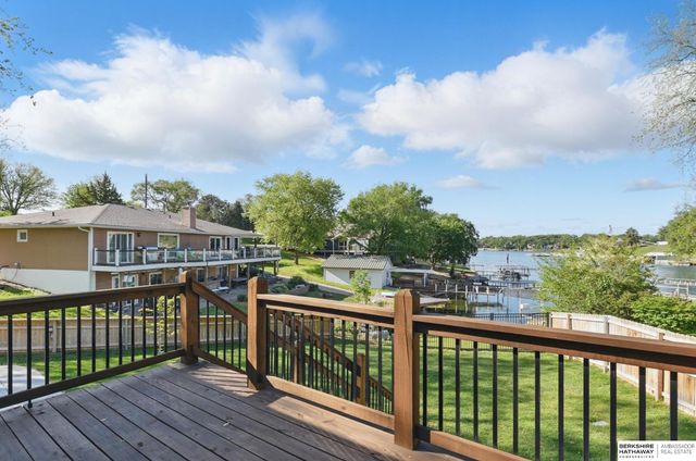 9518 Sterling Circle, Plattsmouth, NE 68048