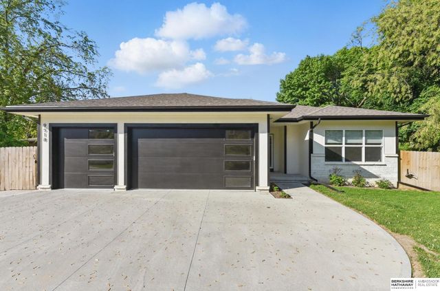 9518 Sterling Circle, Plattsmouth, NE 68048