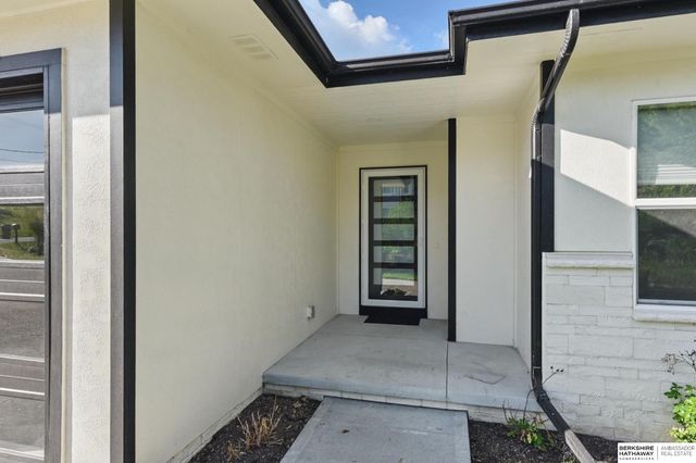 9518 Sterling Circle, Plattsmouth, NE 68048