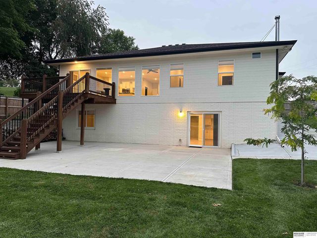 9518 Sterling Circle, Plattsmouth, NE 68048