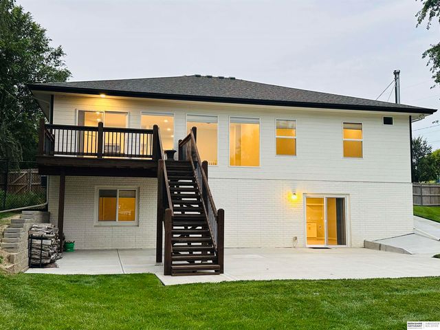 9518 Sterling Circle, Plattsmouth, NE 68048