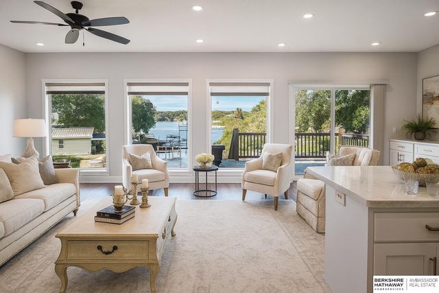 9518 Sterling Circle, Plattsmouth, NE 68048